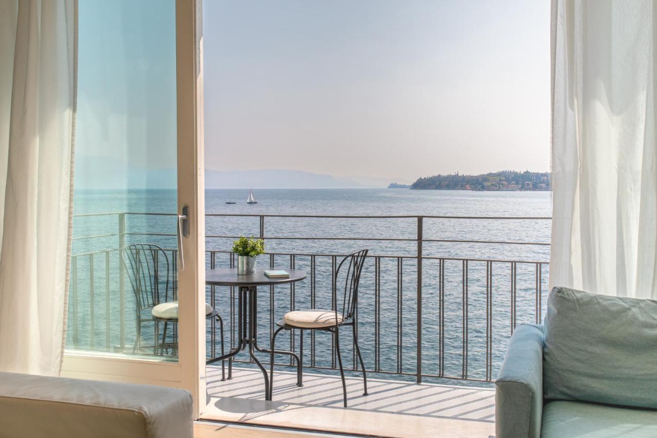 Luxury Lake View Apartments 살로 외부 사진