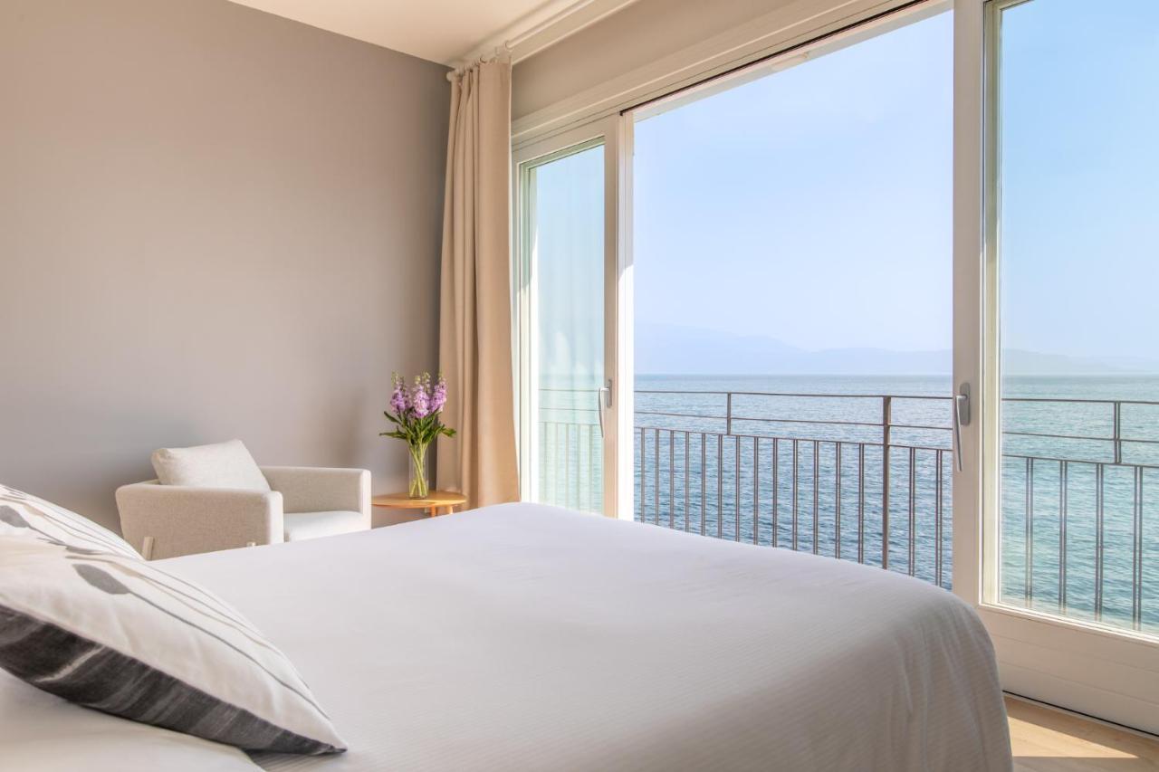 Luxury Lake View Apartments 살로 외부 사진